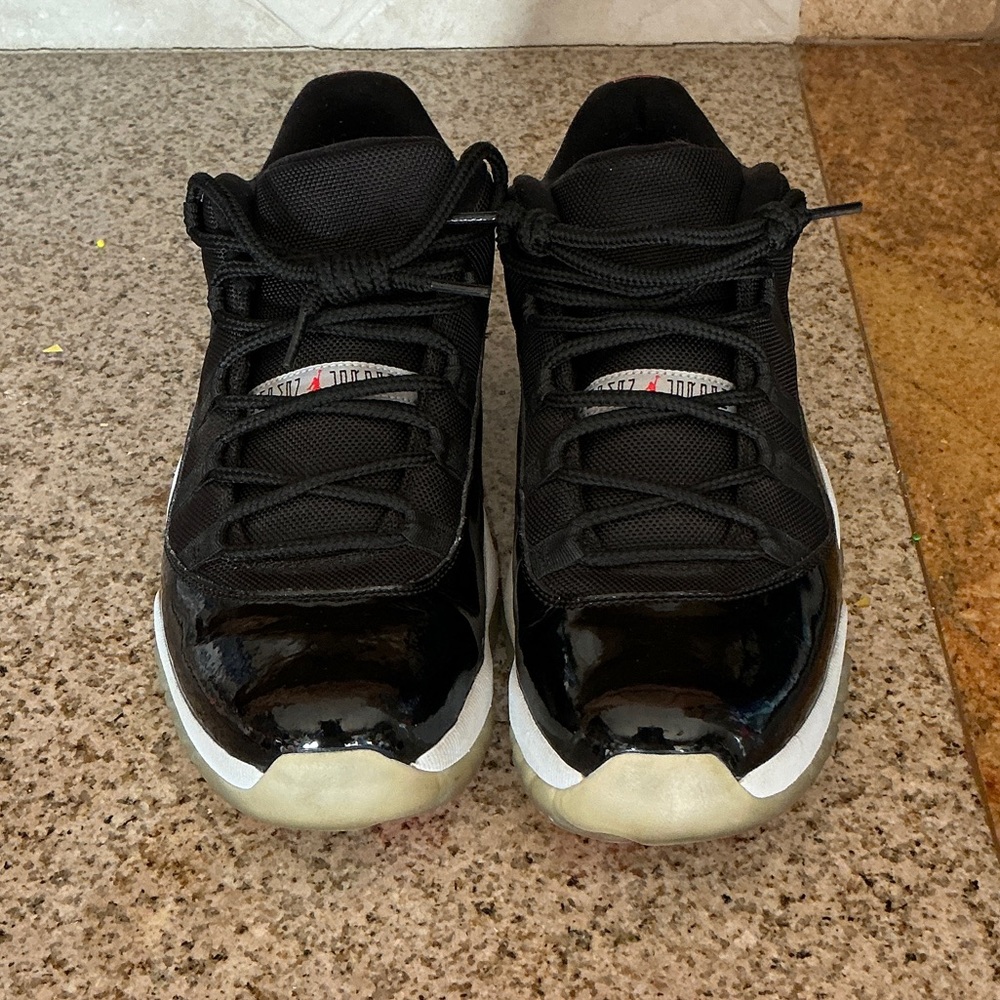 Jordan 11 Infrared